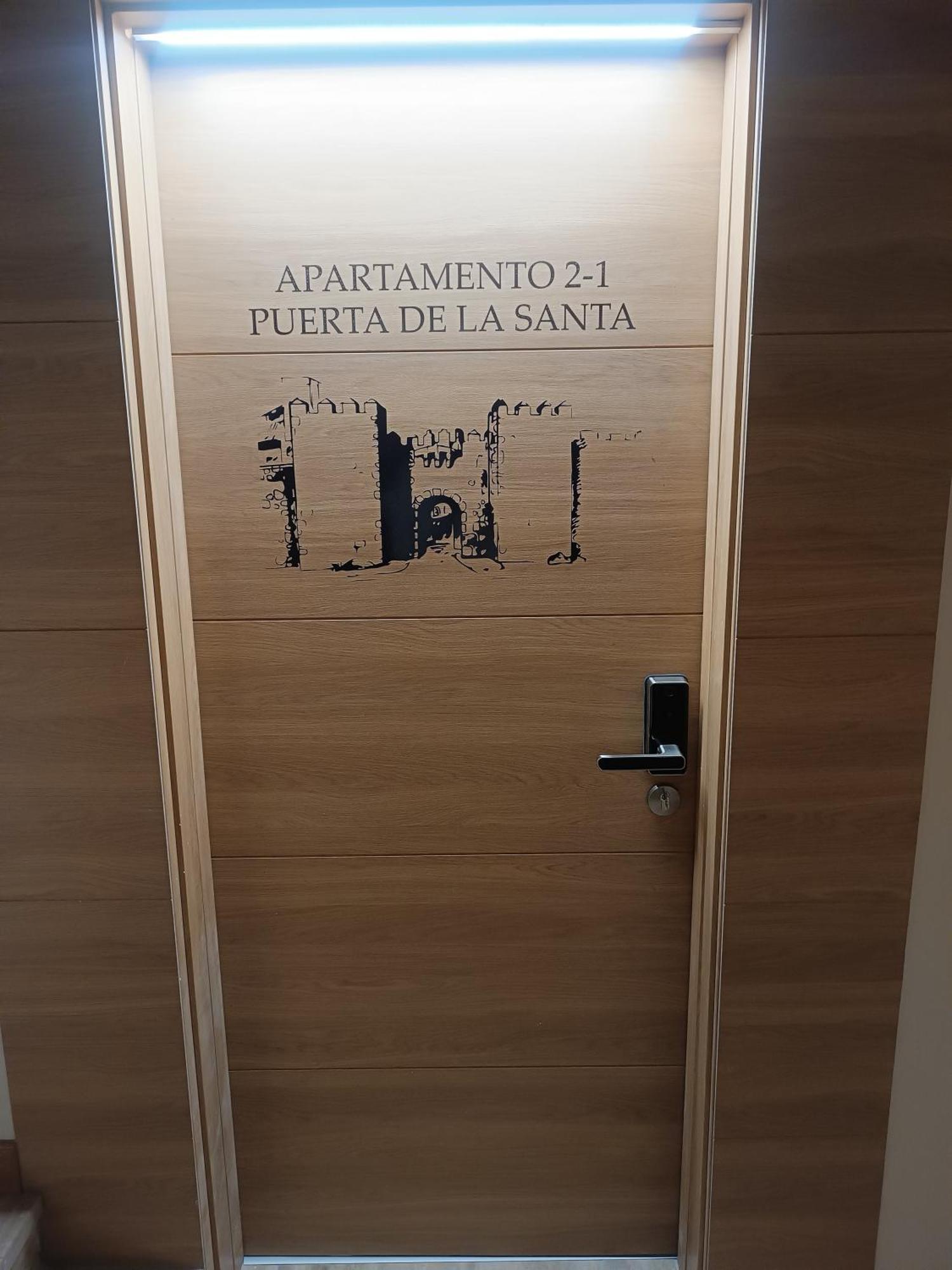 Apartamentos Turisticos Avila Puerta De La Santa 2-1 외부 사진