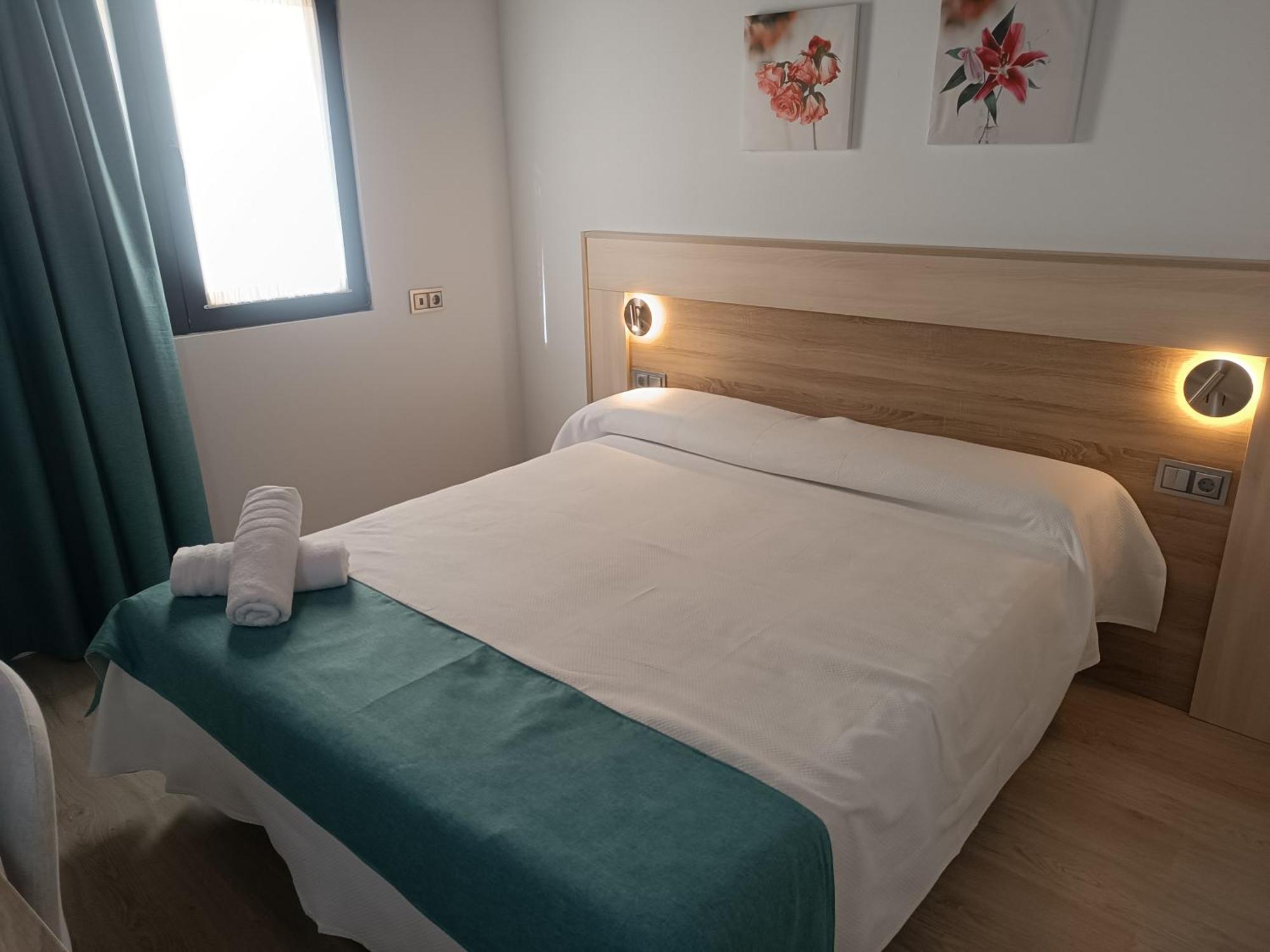 Apartamentos Turisticos Avila Puerta De La Santa 2-1 외부 사진